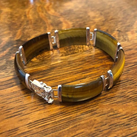 $67Tiger Eye Estate Bracelet925 A China